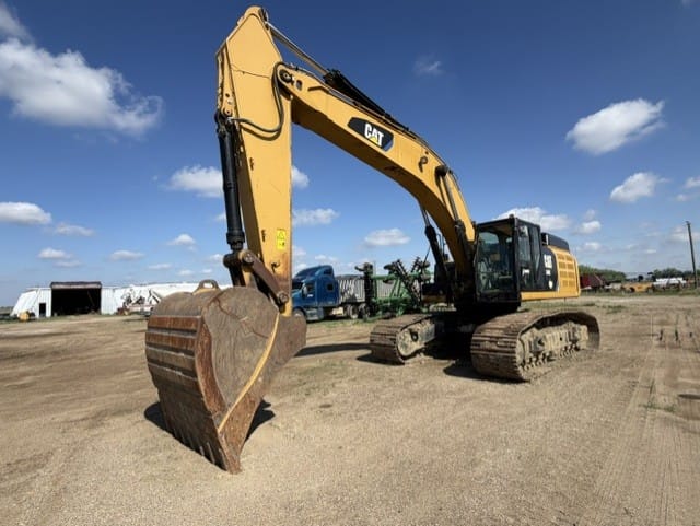 2011 Cat 349E