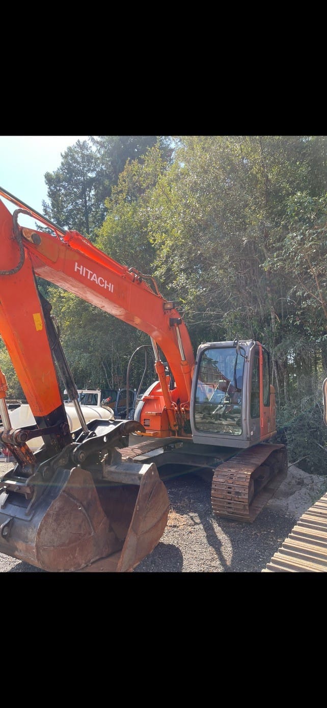 2000 Hitachi ZX125