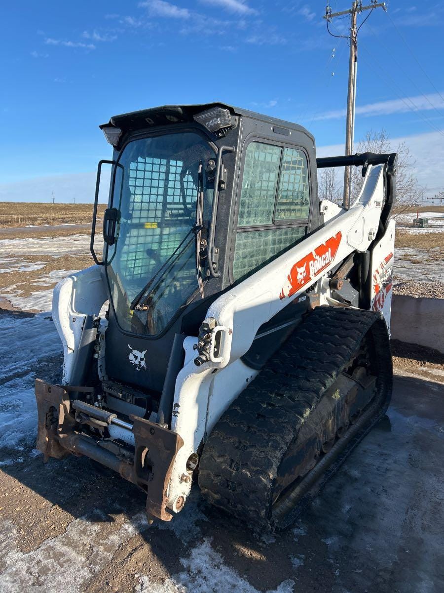 2023 Bobcat T64