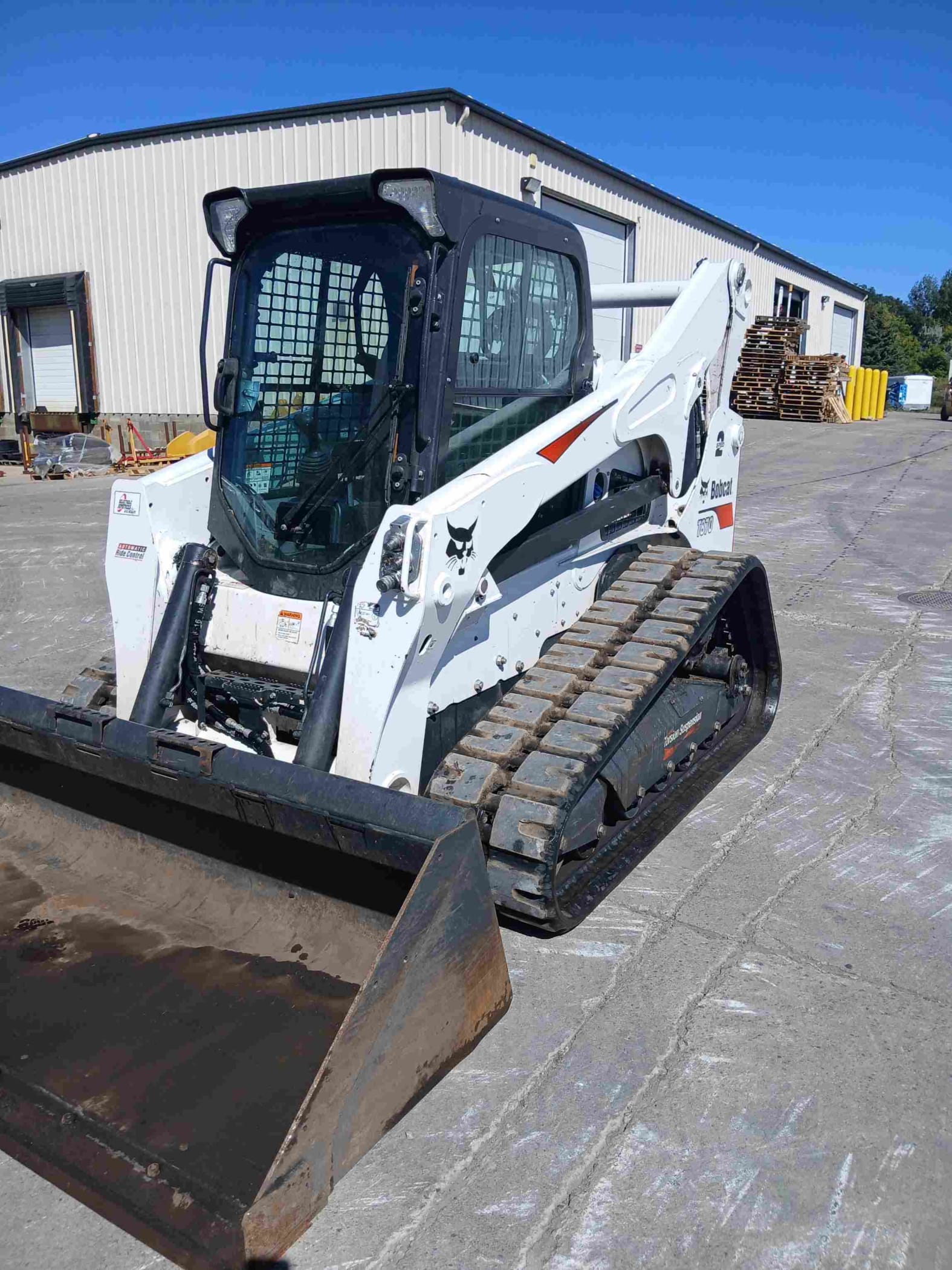 2022 BOBCAT T870