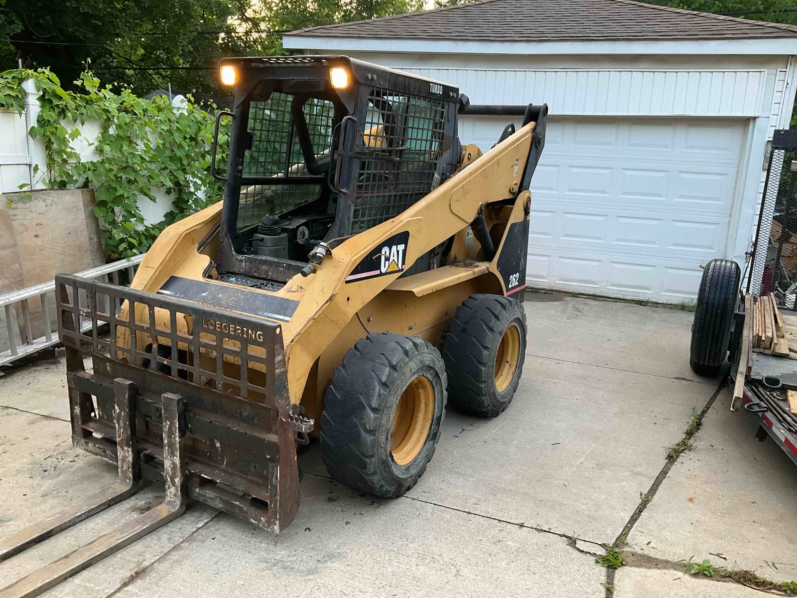 2003 Cat 262 C