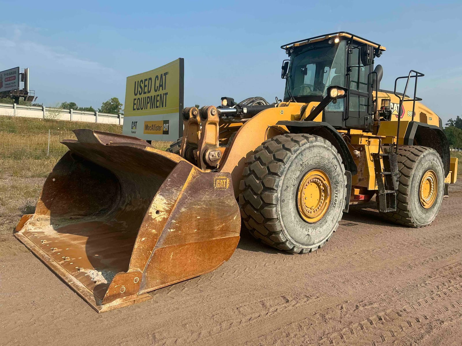 2023 Cat 980