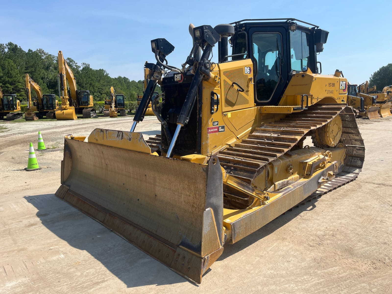 2023 Cat D6 LGP