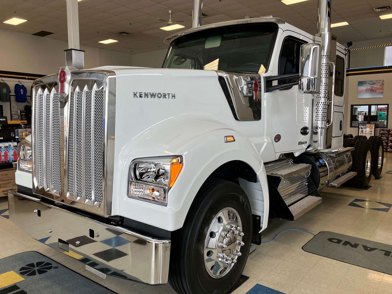 2026 Kenworth W990