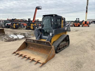 2025 John Deere 325G