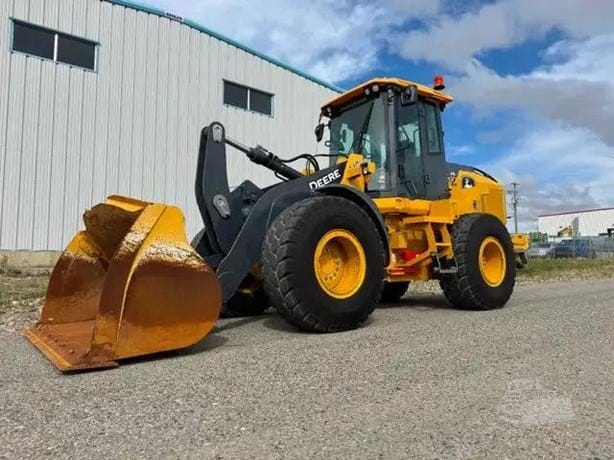 2022 DEERE 524 P-TIER