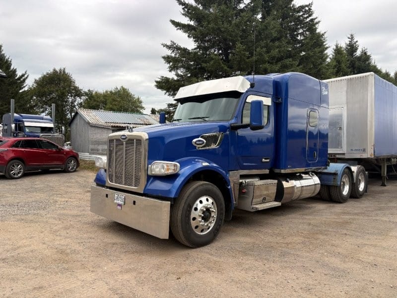Peterbilt 567 2023