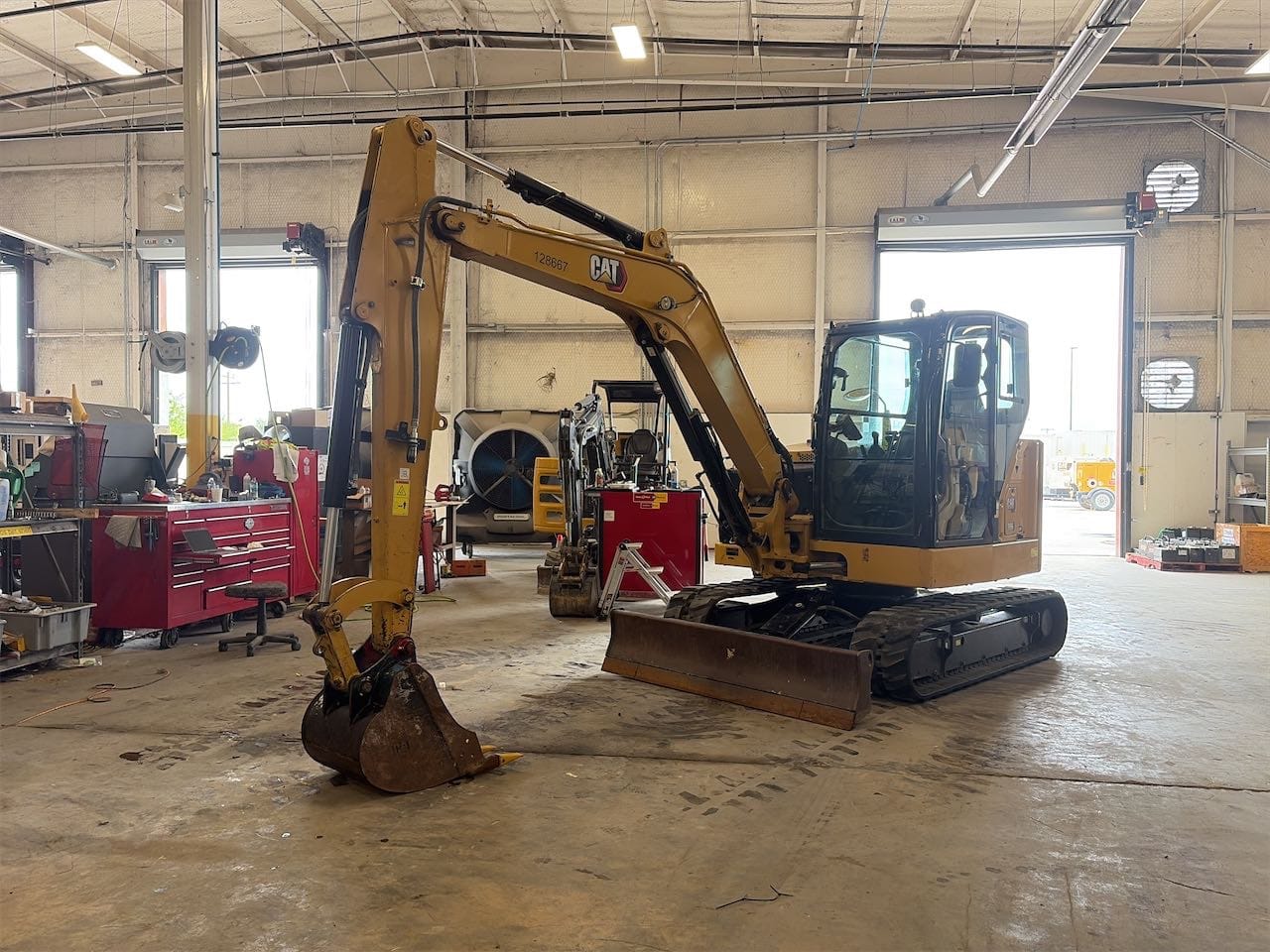 2022 CAT 306 CR CAB