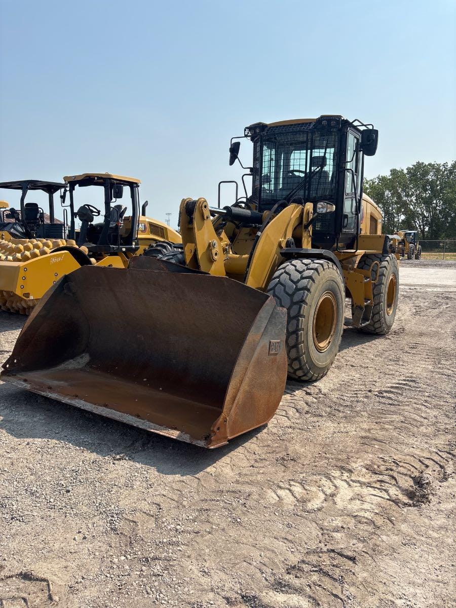 2021 Cat 926M