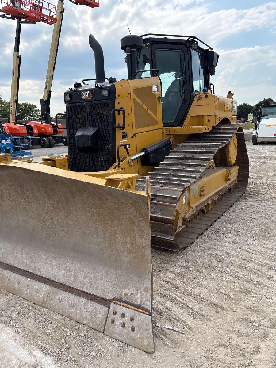 2025 Cat D6-20V30I