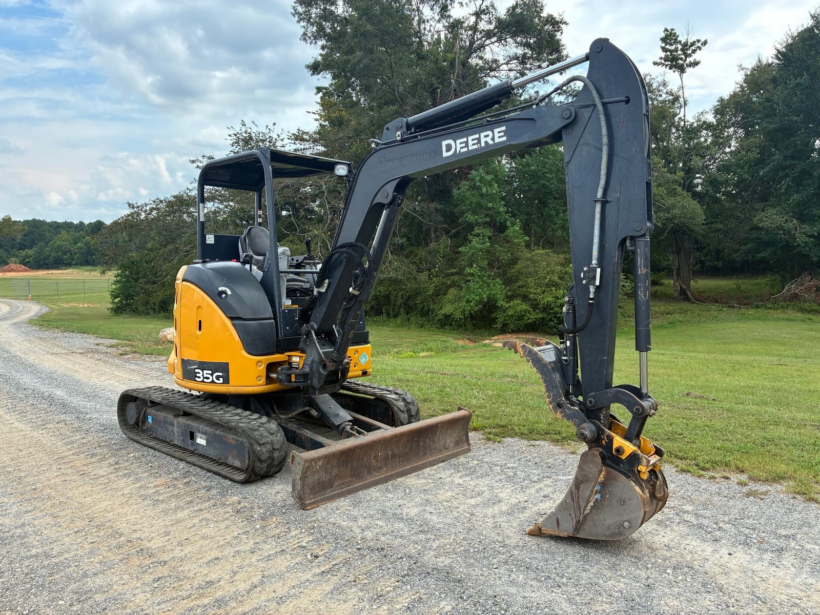 2020 John Deere 35G
