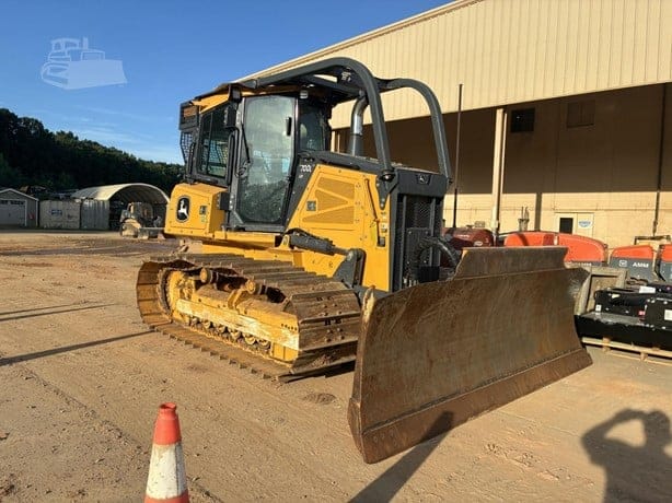 2023 DEERE 700L LGP