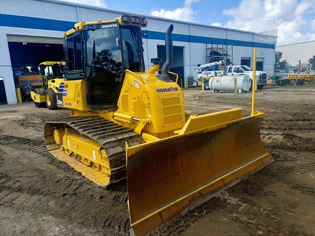 2025 KOMATSU D39PX-24