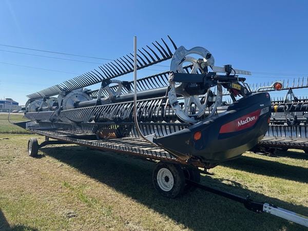 2023 MacDon FD230