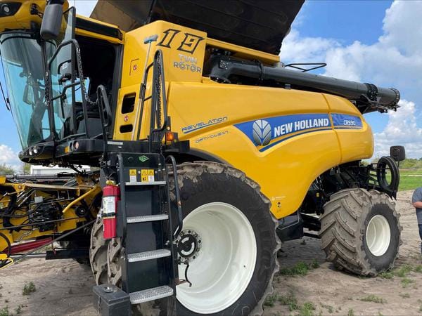 2021 New Holland CR9.90