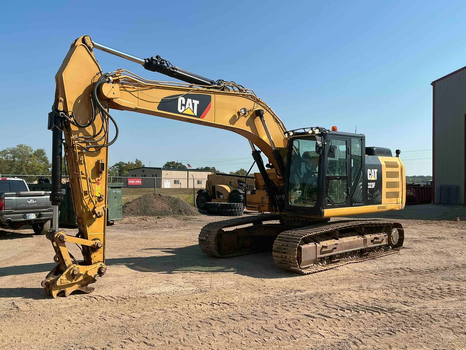 2016 Cat 323FL