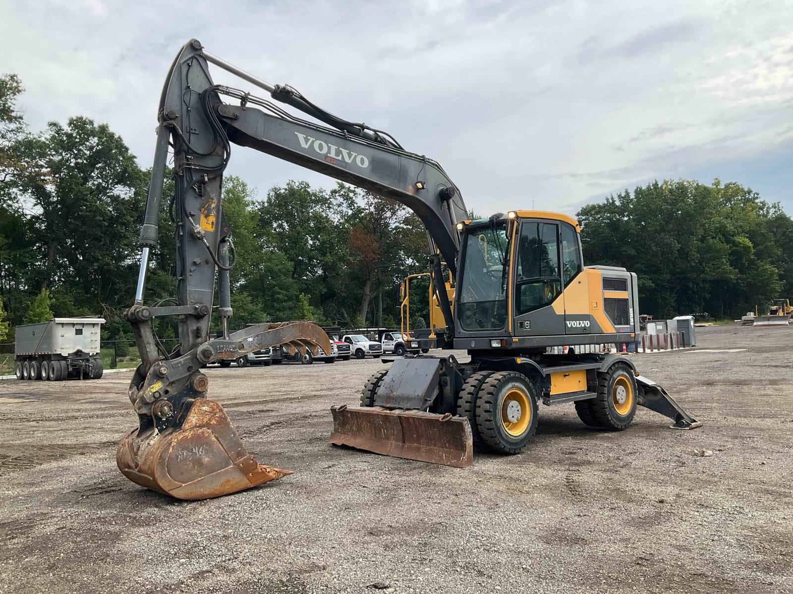2015 Volvo Construction Equipment EW160E
