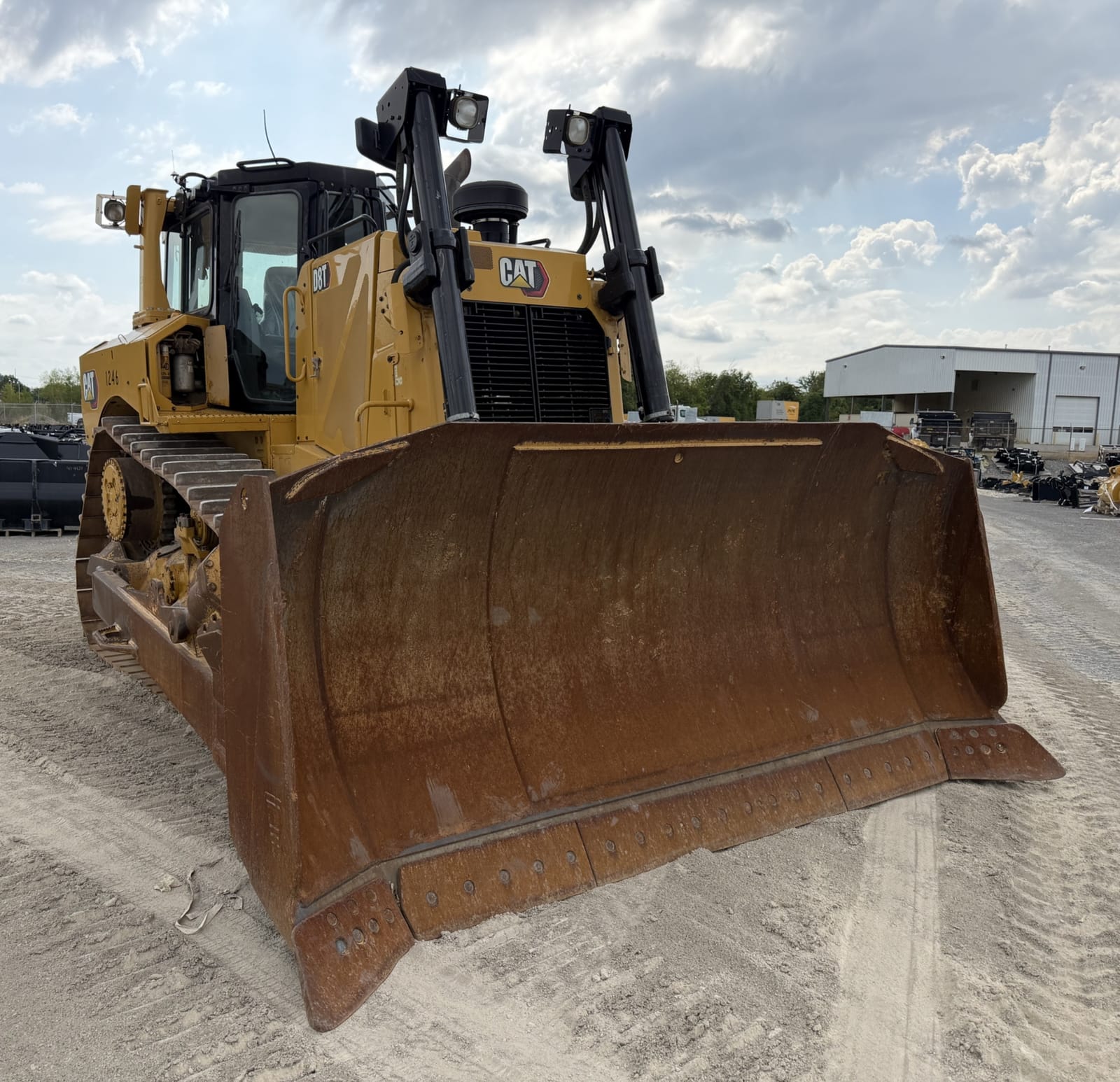 2021 Cat D8T