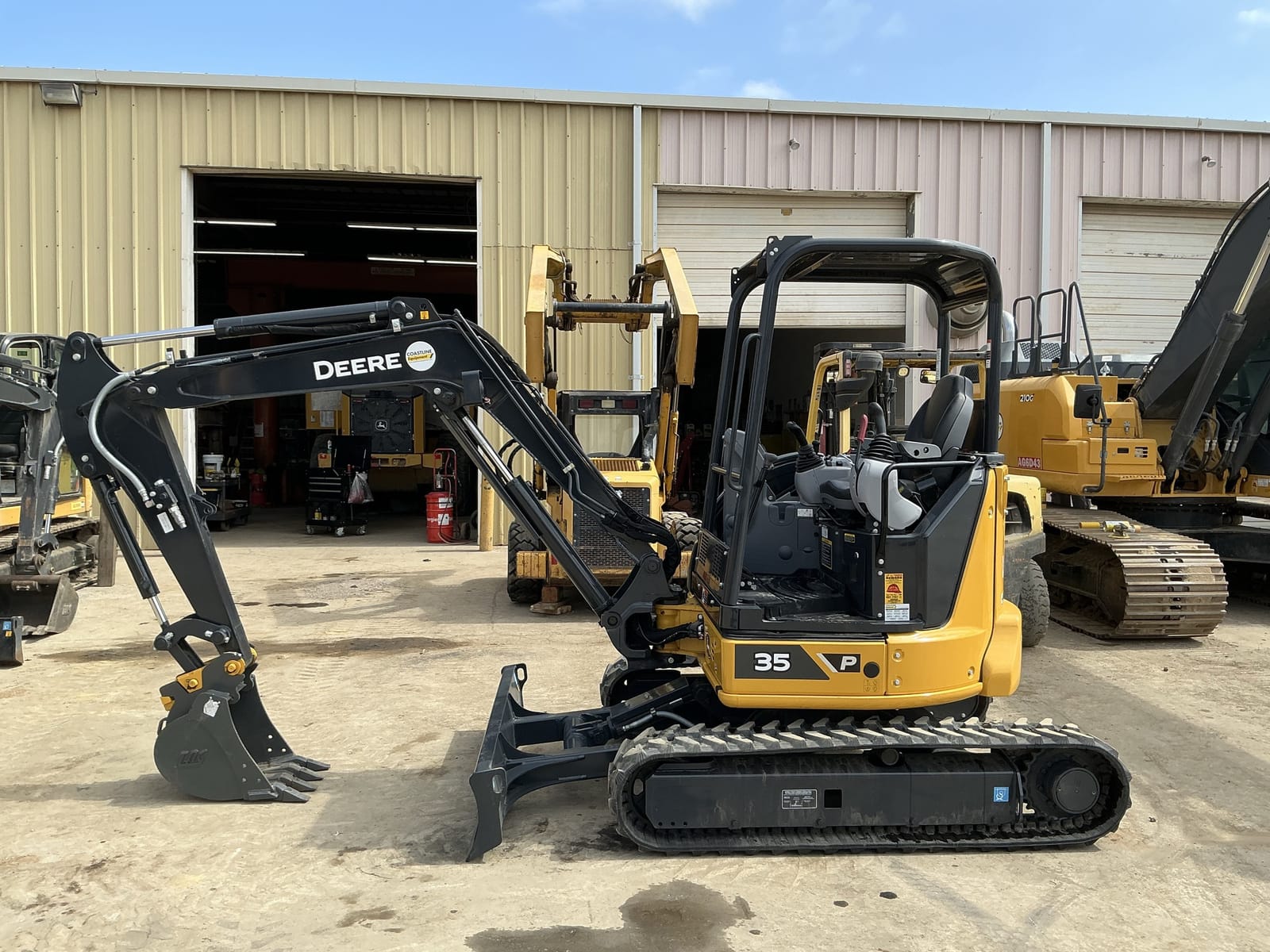 2025 John Deere 35 P