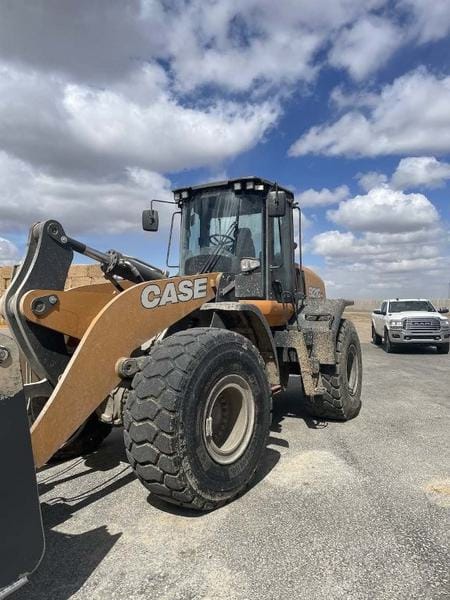 2024 Case Construction 921G