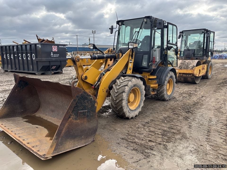 2015 CATERPILLAR 908M