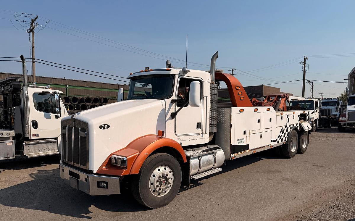 1997 Kenworth T800 Tow Truck