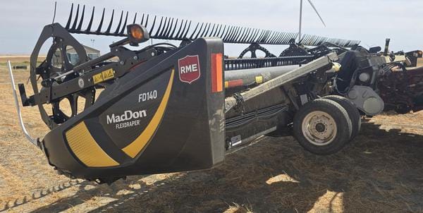 2020 MacDon FD140