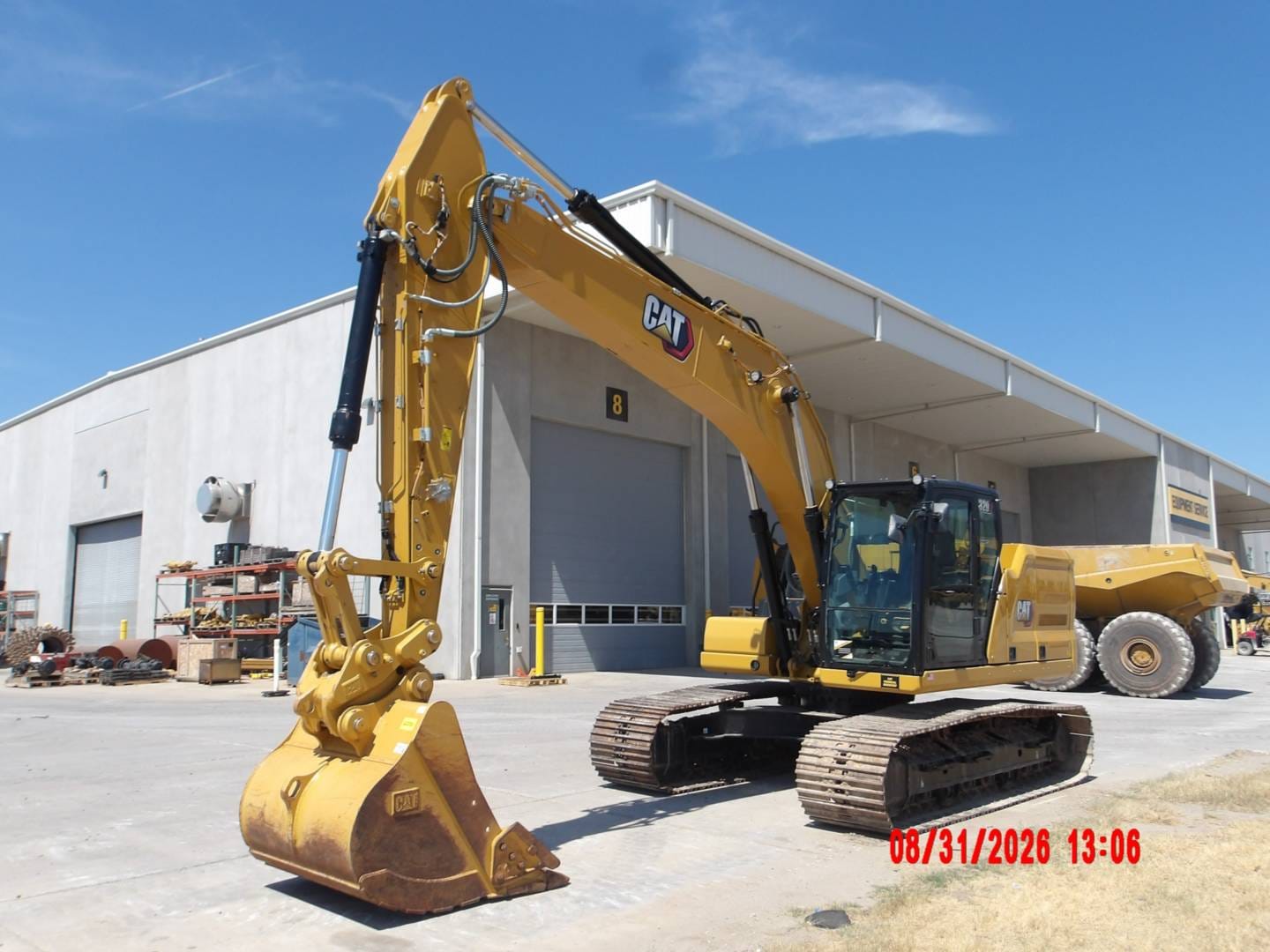 2023 CAT 320-07