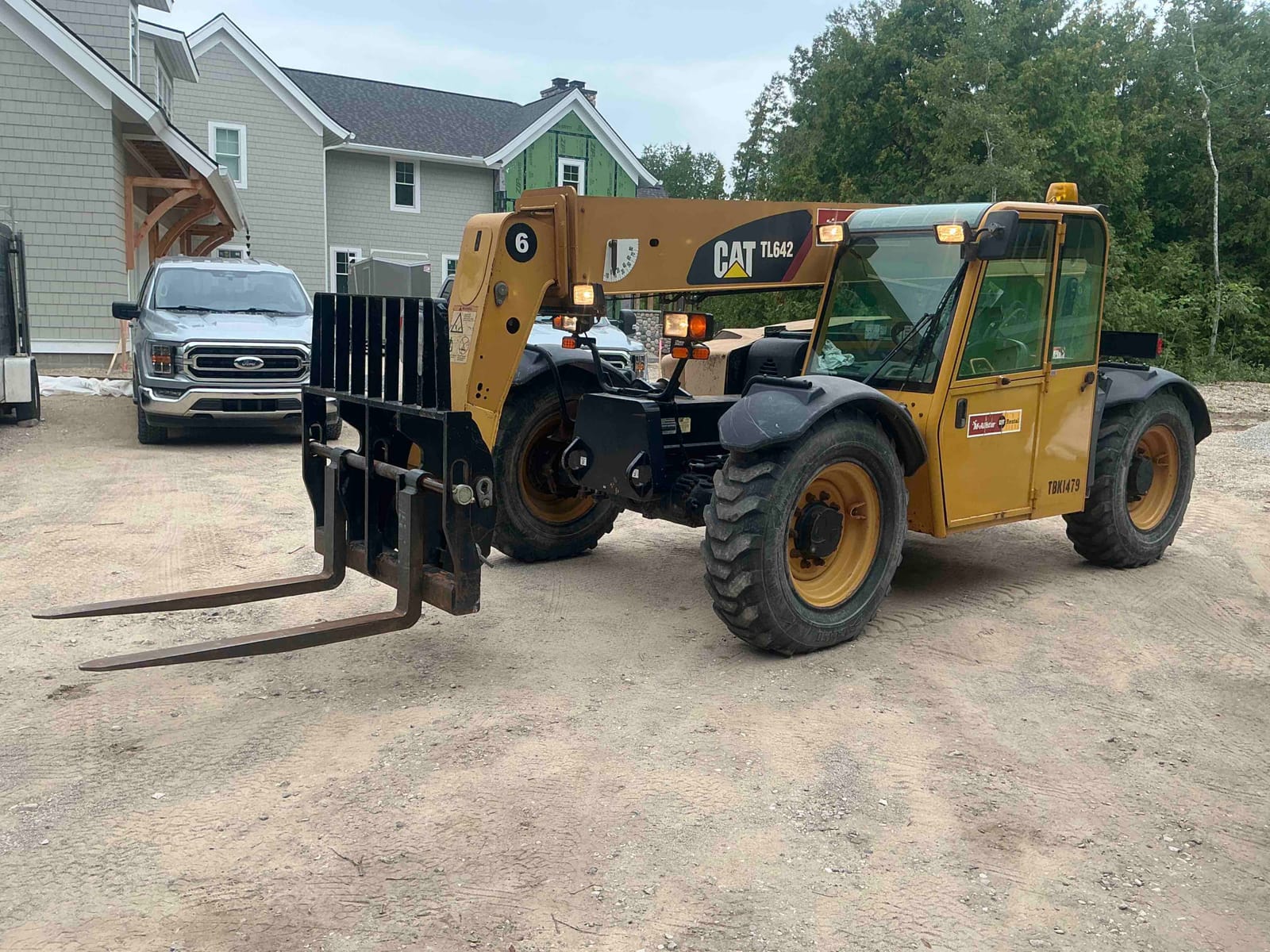 2012 Cat TL642
