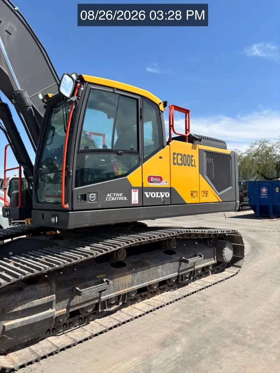 2023 VOLVO EC300EL
