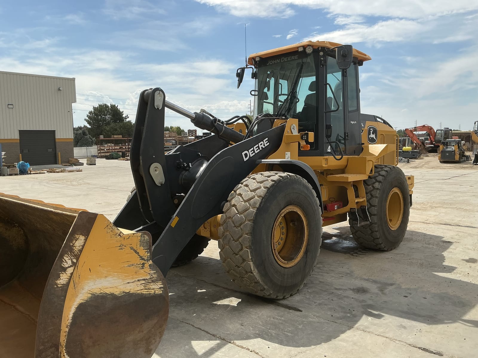 2024 John Deere 544P HL