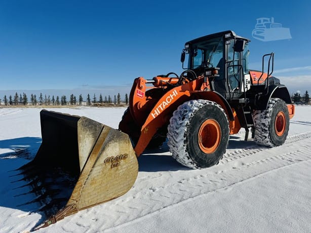 2019 HITACHI ZW220-5B