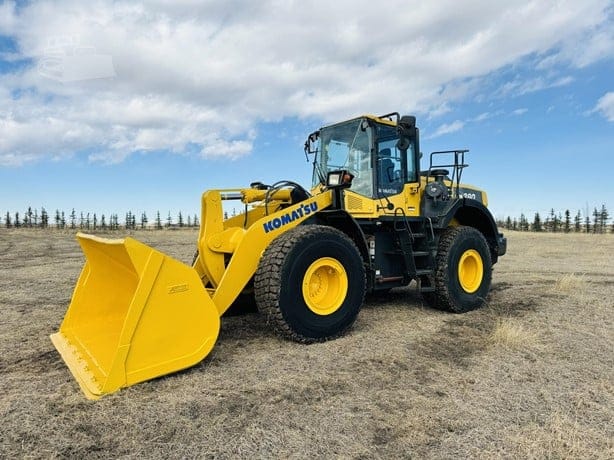 2016 KOMATSU WA380-8