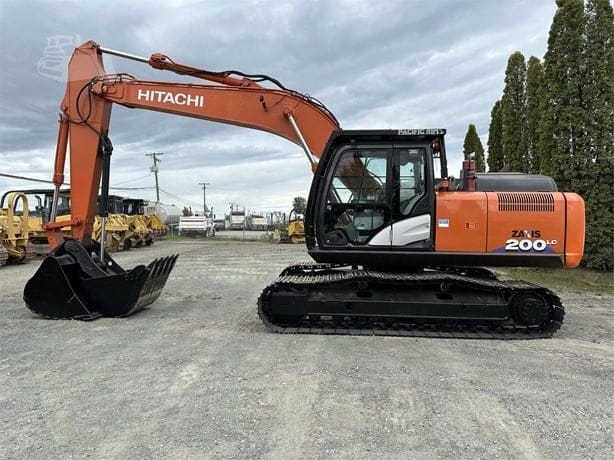 2019 HITACHI ZX200 LC-6