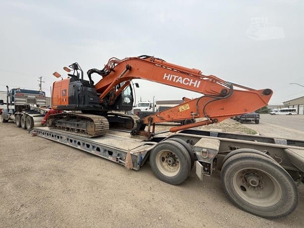 2018 HITACHI ZX225USR-6