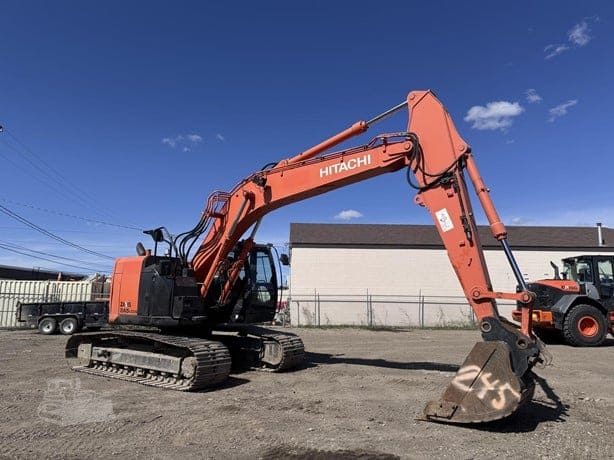 2013 HITACHI ZX245US LC-5N