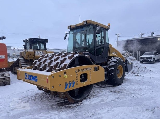 2022 XCMG CV123PDU