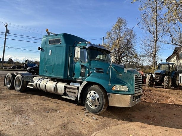 2012 MACK PINNACLE CXU613