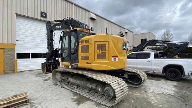 2022 DEERE 245G LC
