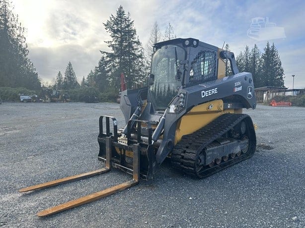 2023 DEERE 333G
