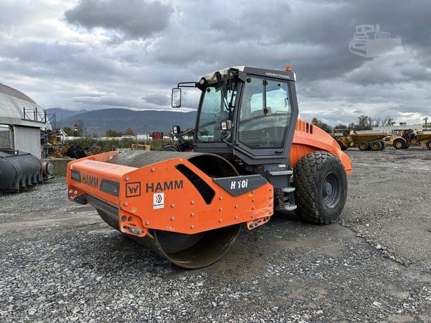 2020 HAMM H10I