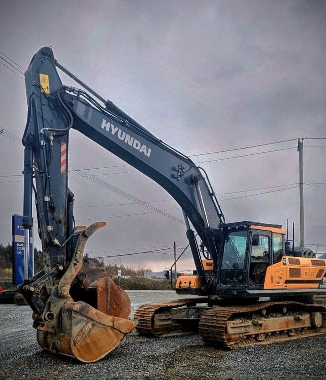 2021 Hyundai Construction Equipment Crawler Excavators HX350A L