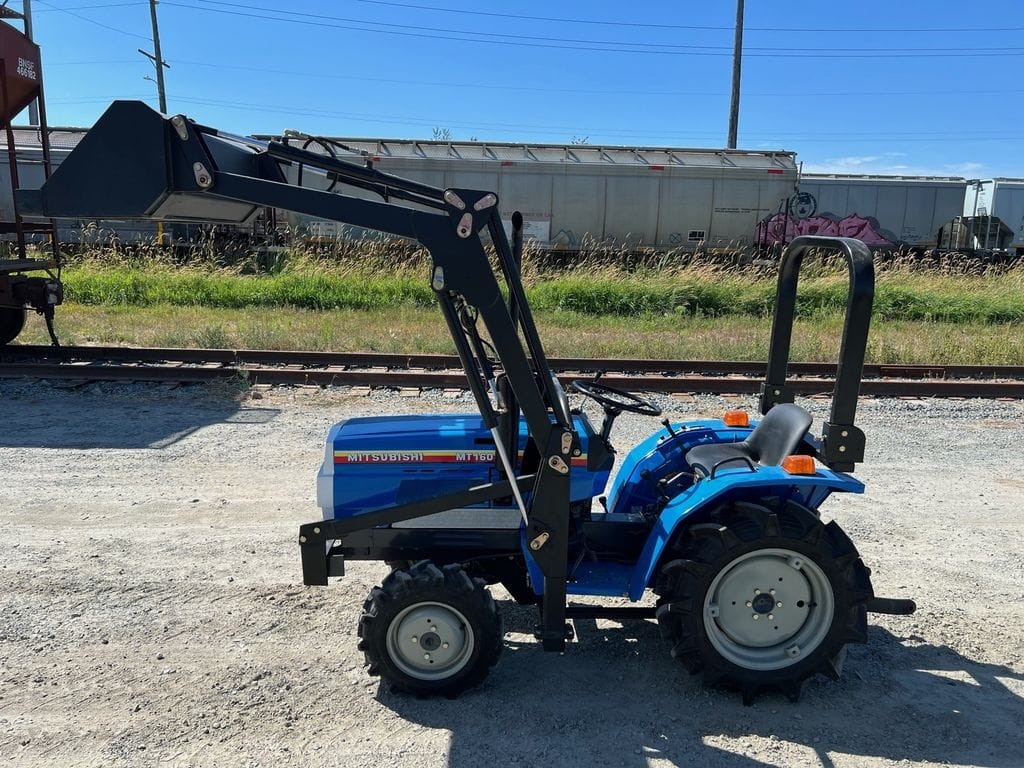 1983 Mitsubishi MT1601D