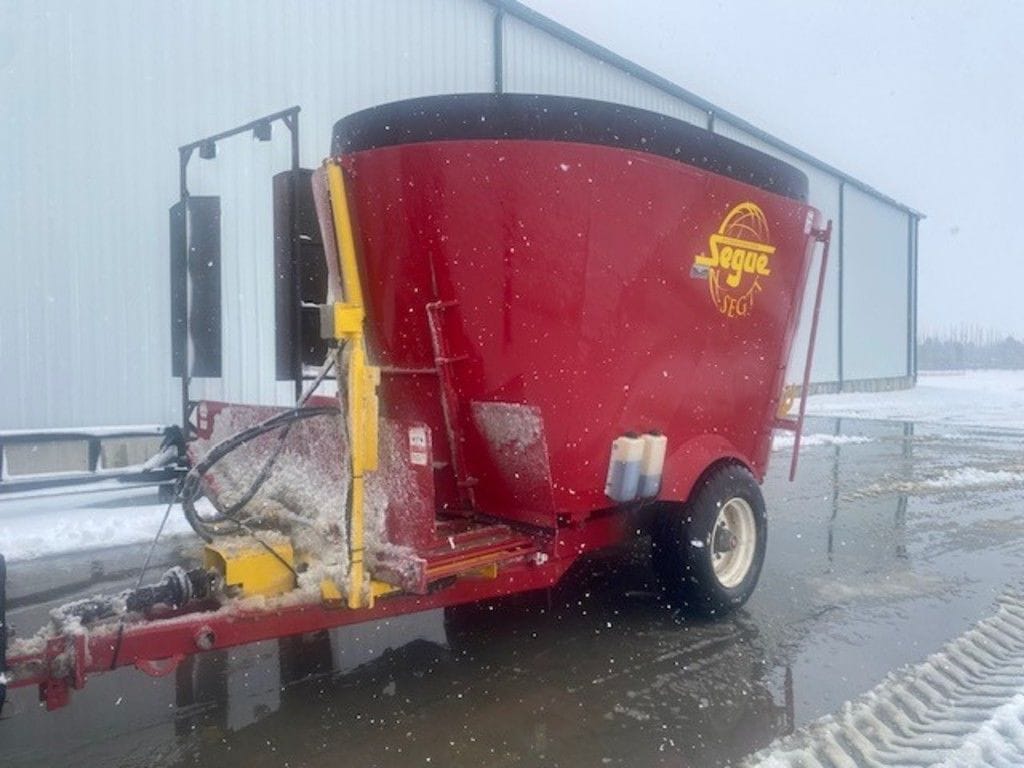 2018 Supreme International SEG7T