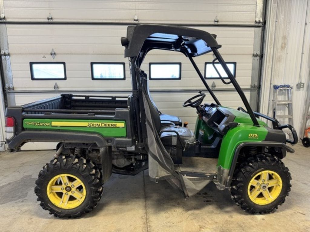 2014 John Deere XUV 825i Power Steering