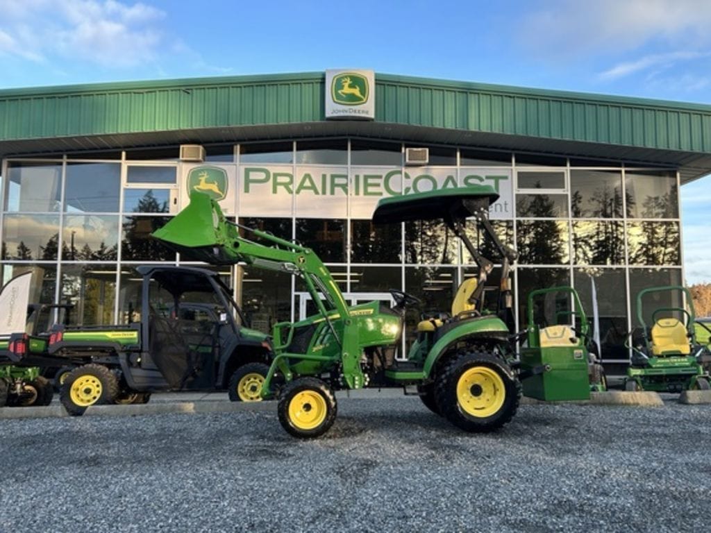 2021 John Deere 2025R