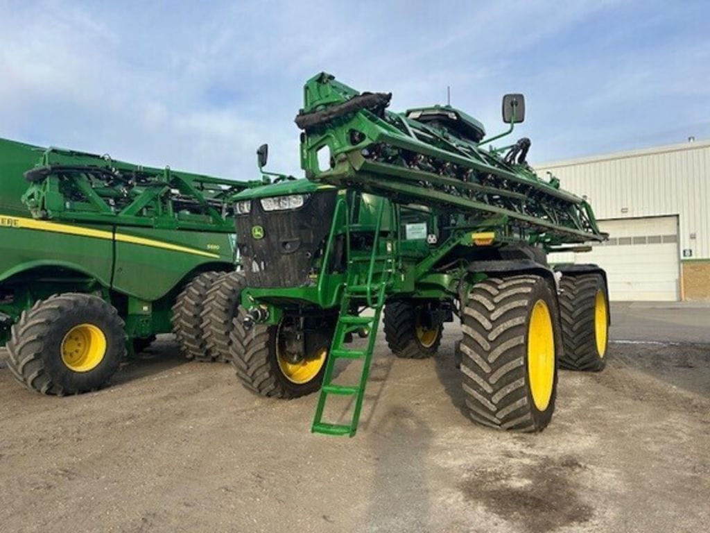 2025 John Deere 400 Series 412R