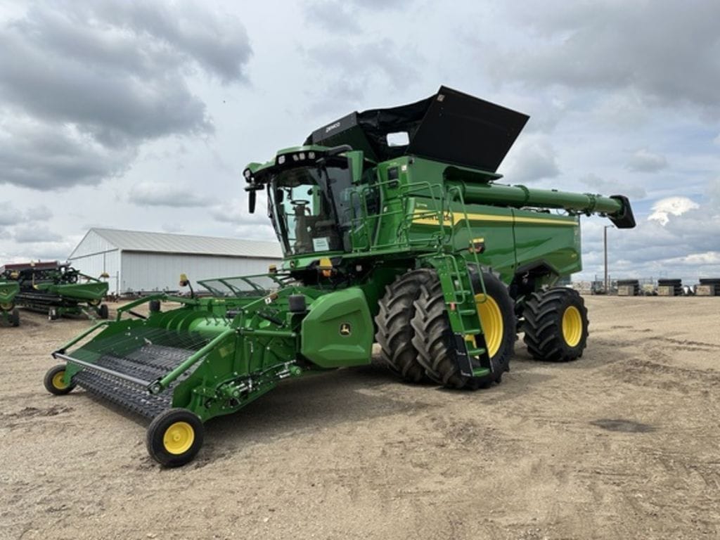 2025 John Deere S7 800