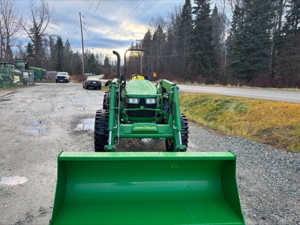 2018 John Deere 5055E