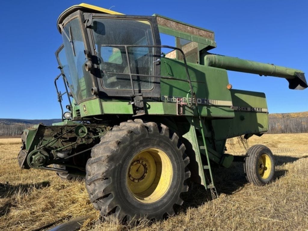 1981 John Deere 8820